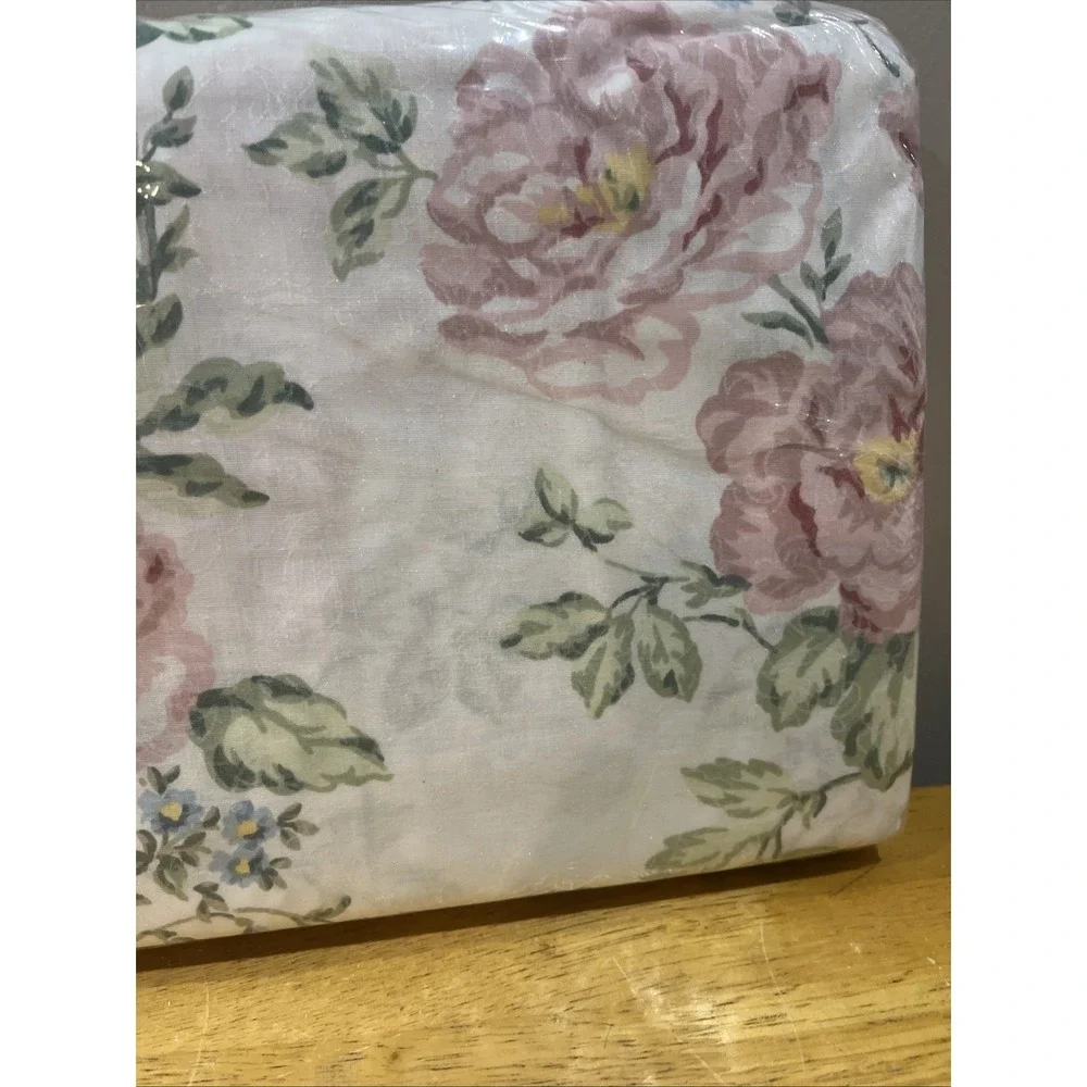Vtg Jessica McClintock One King Fitted Sheet Cream Pink Floral Cottagecore Roses